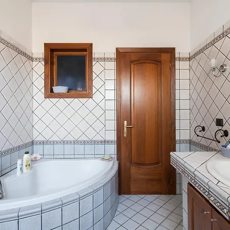 Giramondo Daire Fiumicino